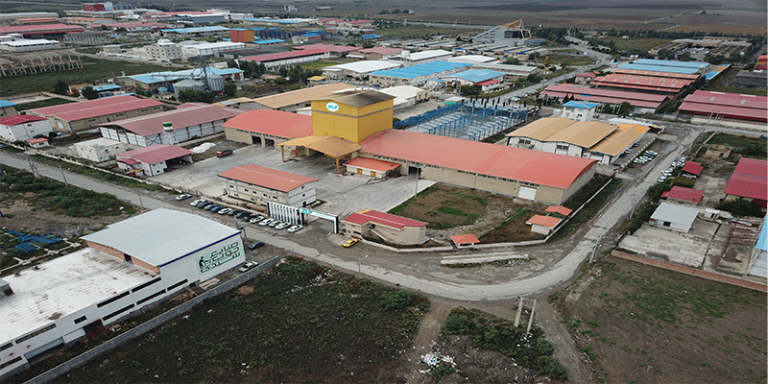 karkhaneh-dan-agh-ghala-helishat-dam-o-toyor-kourosh