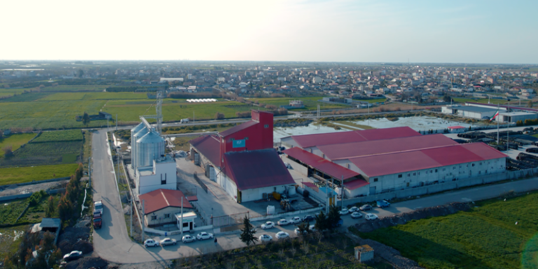 karkhaneh-dan-helishat-dam-o-toyor-kourosh